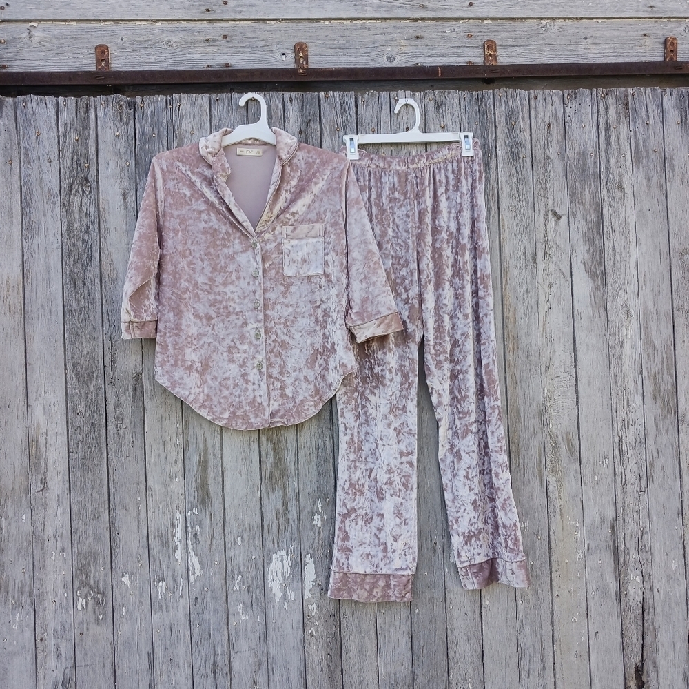 F&F Pink Velvet Button Front Pajama Set Womens Sz 4/6‎ Loungewear PJs